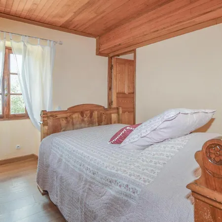 Amazing In With House A Mountain View